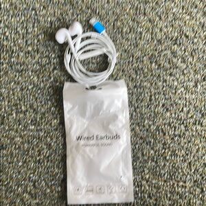 New White Wired Earbuds for IPhone New